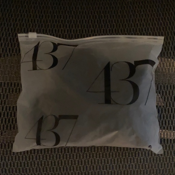 437 Robyn bikini top black - Picture 5 of 8